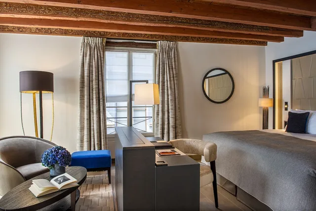جناح جونيور بسرير كينج، Hotel Les Armures 3/5