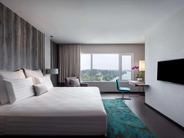 غرفة ديلوكس بسرير فردي بإطلالة على البحر، Pullman Miri Waterfront 2/8