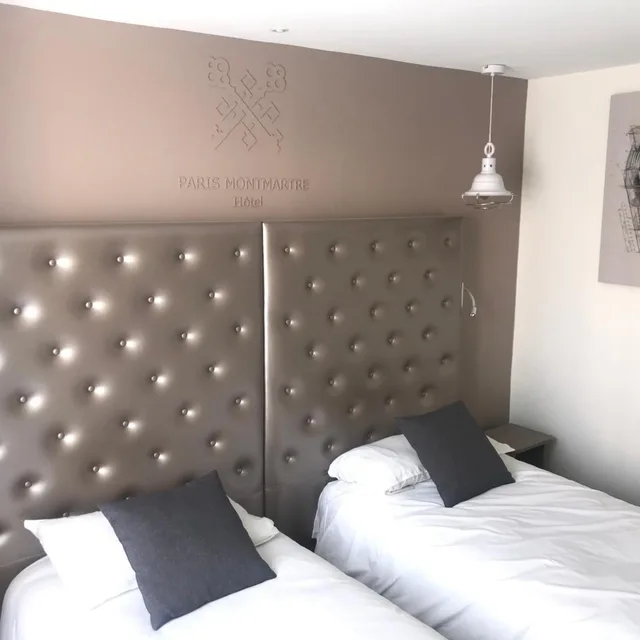 غرفة بسريرين منفصلين، HOTEL DE PARIS MONTMARTRE 1/1
