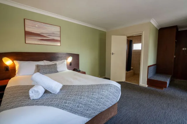 غرفة قياسية بسرير كوين، Hospitality Kalgoorlie, SureStay Collection by Best Western 1/2