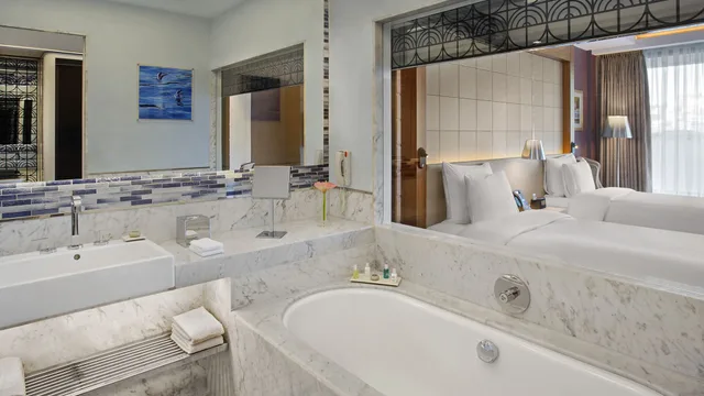 غرفة ديلوكس بسرير مزدوج بإطلالة على المرسى، The Grand Tarabya Managed by Accor 2/2