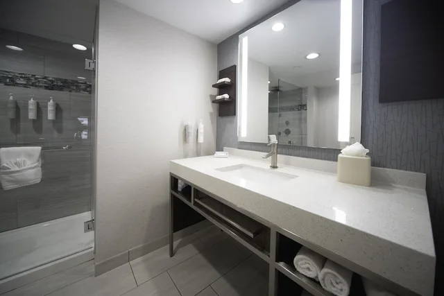 Suite, King Bed, Parlor, Sofa، Hilton Garden Inn Fayetteville Fort Bragg 8/10