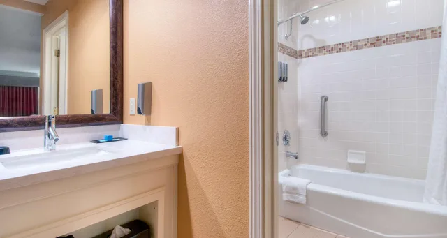 Room, Best Western Plus Dixon Davis 9/10