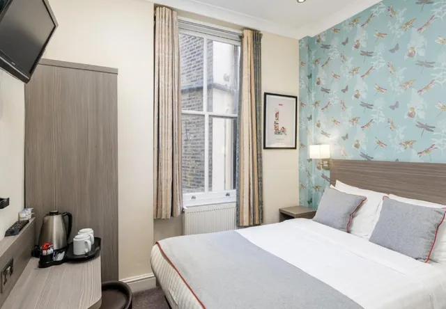 غرفة قياسية بسرير مزدوج، OYO Bakers Hotel London Victoria 2/4