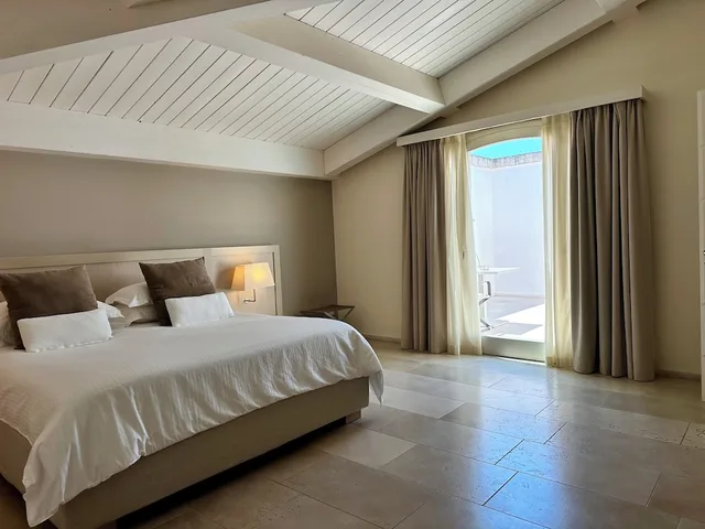 جناح بسرير مزدوج بشرفة مع أريكة، Relais Histo San Pietro sul Mar Piccolo 2/9