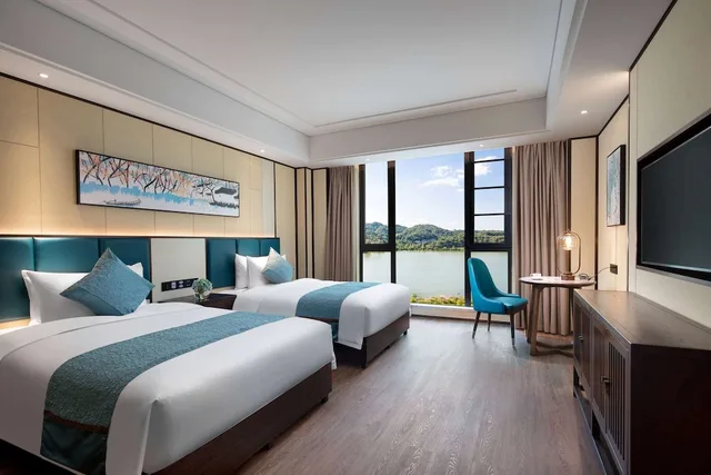 غرفة بسريرين مزدوجين للمدخنين، Ramada by Wyndham Yingshan Jiulongwan Resort 1/1