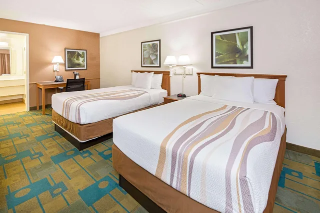 Room, 2 Double Beds, La Quinta Inn San Diego Miramar 1/3