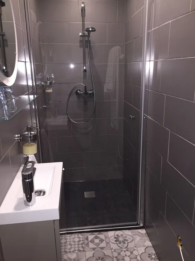غرفة أساسية مفردة بسرير كوين، Boutique Hotel B&B Fleurie 3/4