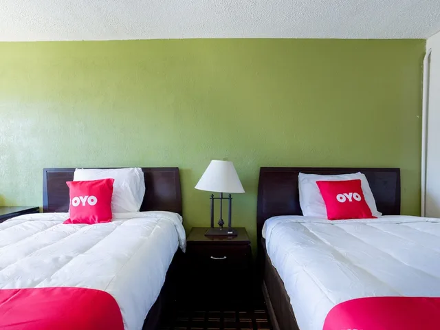 2 Full Bed Smoking، OYO Hotel Pensacola I-10 & Hwy 29 1/10