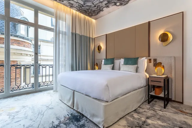 جناح جونيور بسرير كينج بشرفة، InterContinental Paris - Champs-Elysees Etoile 1/5