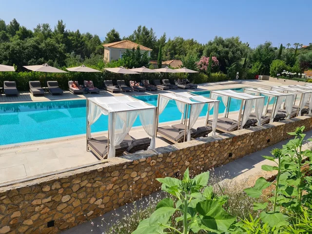 Galaxy, Suite, King Bed, Forest View, Outdoor Jetted Tub, Sofa, Celestial All Suites - Adults Only 4/4