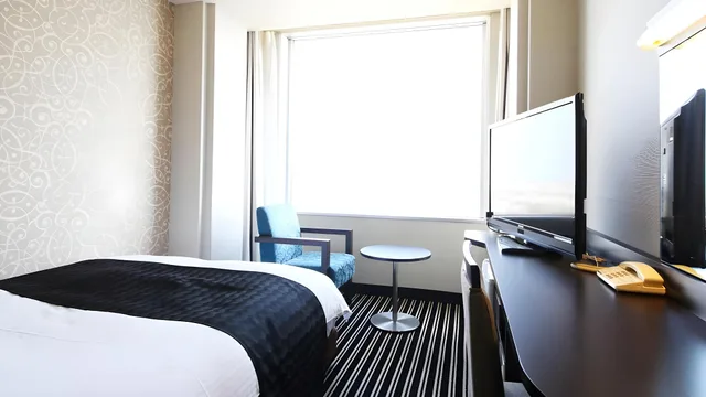 غرفة بسرير نصف مزدوج في طابق مرتفع في المبنى الرئيسي، Apa Hotel and Resort Tokyo Bay Makuhari 2/2