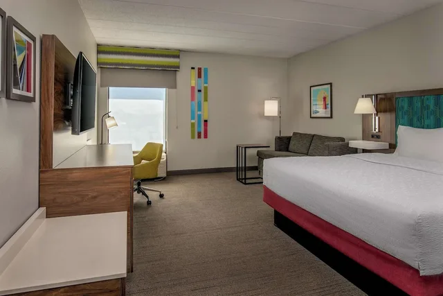 غرفة أساسية بسرير كينج، Hampton Inn Rehoboth Beach 2/10