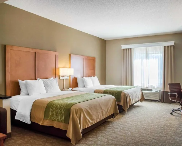 غرفة قياسية بسريرين كوين، Comfort Inn And Suites West Chester 1/4