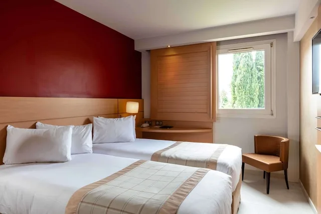 غرفة سوبيريور بسريرين منفصلين، Best Western Plus Le Lavarin 1/5