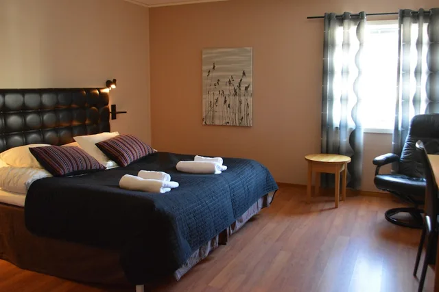 Room, Double Bed, Hotell Lyktan 4/5