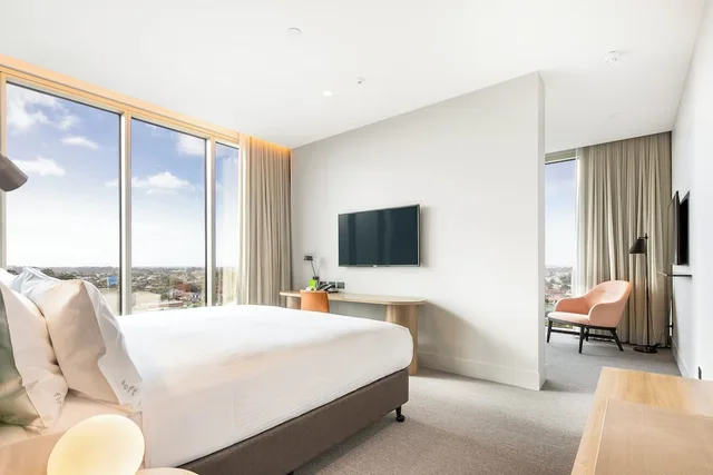 جناح بسرير كينج في طابق مرتفع، HOLIDAY INN WERRIBEE 3/7