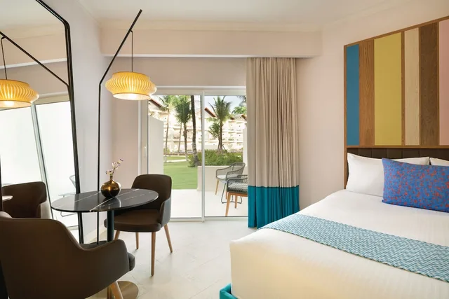 غرفة بريميوم بسرير كينج بإطلالة على الحديقة، Secrets La Romana Resort & Spa - Adults Only 2/3