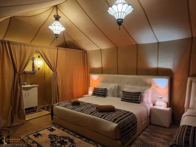 غرفة سوبيريور رباعية بسرير كينج وسريرين كوين، Saharian Camp 1/10