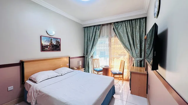 غرفة قياسية مزدوجة بسرير كينج، Palette San Marino Hotel 2/10