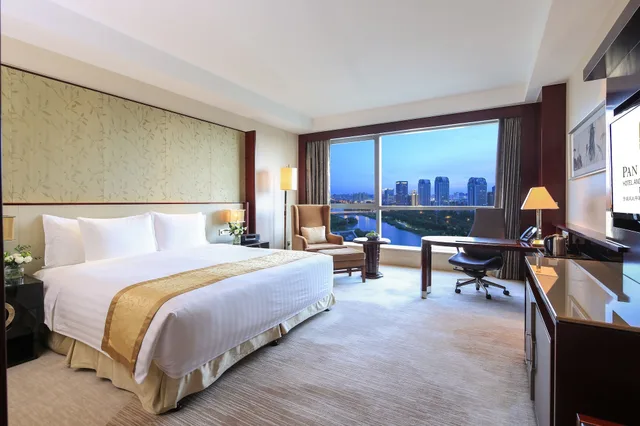 غرفة بريميير بسرير كينج، Pan Pacific Ningbo 2/5