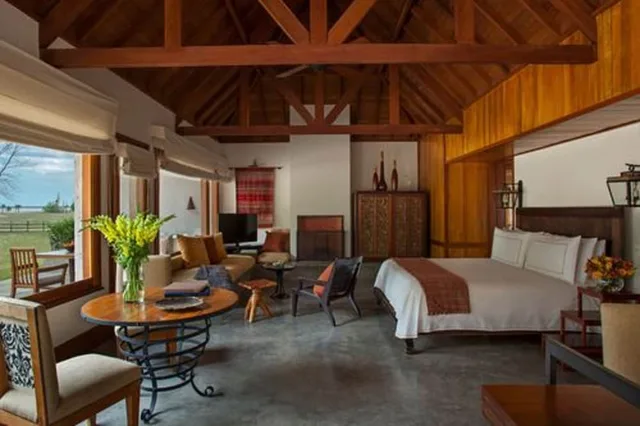 بنغل بسرير كينج، Carmelo Resort And Spa 1/2