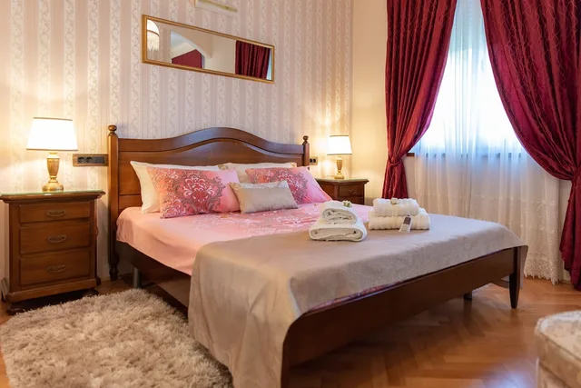 غرفة ديلوكس بسرير كوين، Unique Luxury Rooms 2/5
