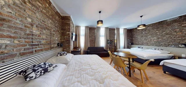 Deluxe, Family, Soers Hotel 6/10