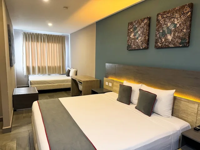 غرفة ديلوكس رباعية بسرير كينج، Illusion Xpress Downtown Playa 6/10