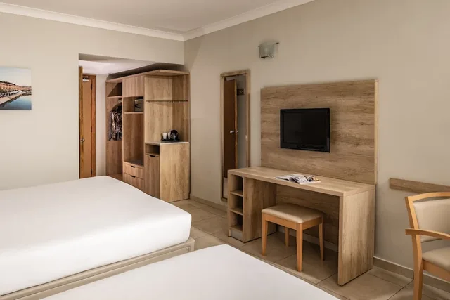 غرفة عائلية، Qawra Palace Resort & Spa 1/3