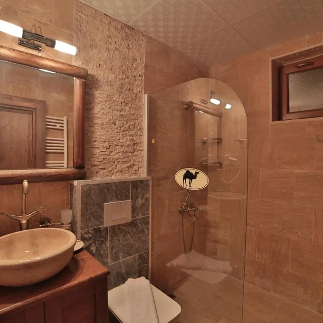 غرفة سوبيريور بسرير مزدوج، Caravanserai Inn Hotel 5/6