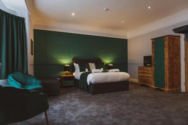 غرفة قياسية بسرير كينج، The Stag Hotel 1/2