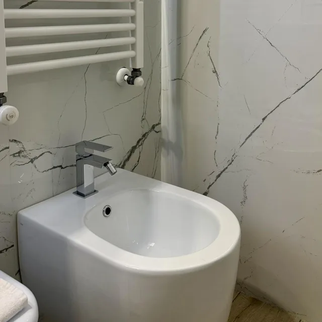 غرفة ثلاثية، Hotel Giada 7/9