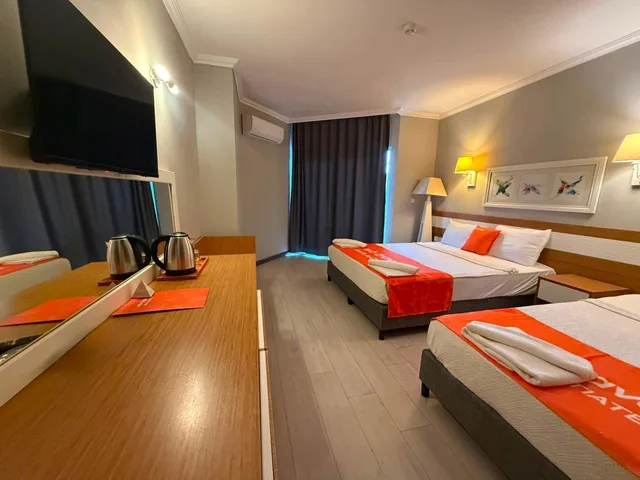 غرفة قياسية ثلاثية، Get Enjoy Hotels 3/10