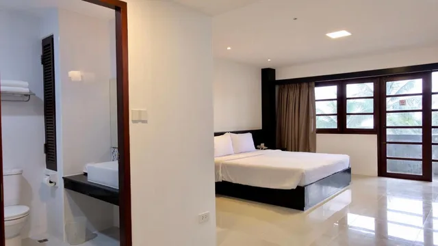 غرفة بسرير مزدوج بإطلالة على البحر، S2 Hotel 7/8