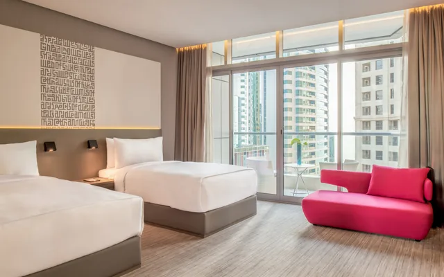 غرفة بسريرين، InterContinental Dubai Marina 1/5
