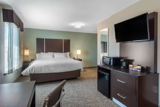 جناح بسرير كينج، Clarion Inn & Suites Atlanta Downtown 1/3