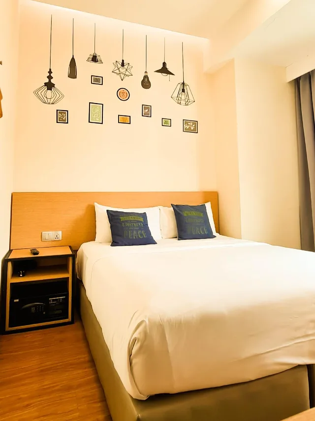 غرفة بسرير كوين، Qlio Hotel 1/2