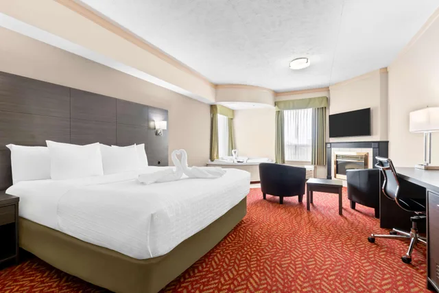 Room, King Bed, Best Western Inn On The Bay 2/4