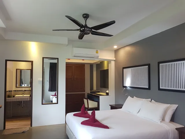 فيلا بسرير كينج وسرير فردي بإطلالة على الجبل بمطبخ صغير، Balcony Villa Koh Tao 1/5