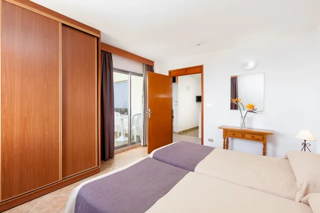 شقة بسرير مزدوج وسريرين منفصلين بإطلالة على الجبل، Panoramica Garden 1/1