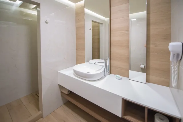 استوديو سوبيريور بسريرين منفصلين بإطلالة على البحر في الطابق الأرضي، Dionysos Apartments 4/5