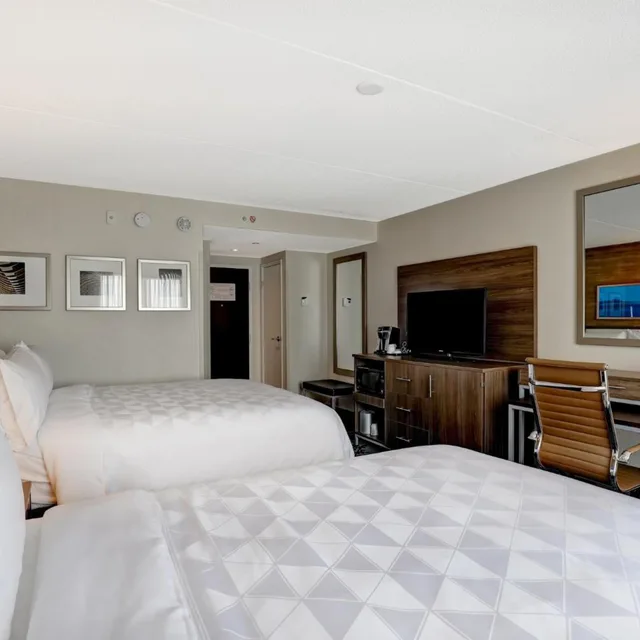 غرفة قياسية بسرير كينج وسريرين كوين، Holiday Inn Mississauga Toronto West 8/10
