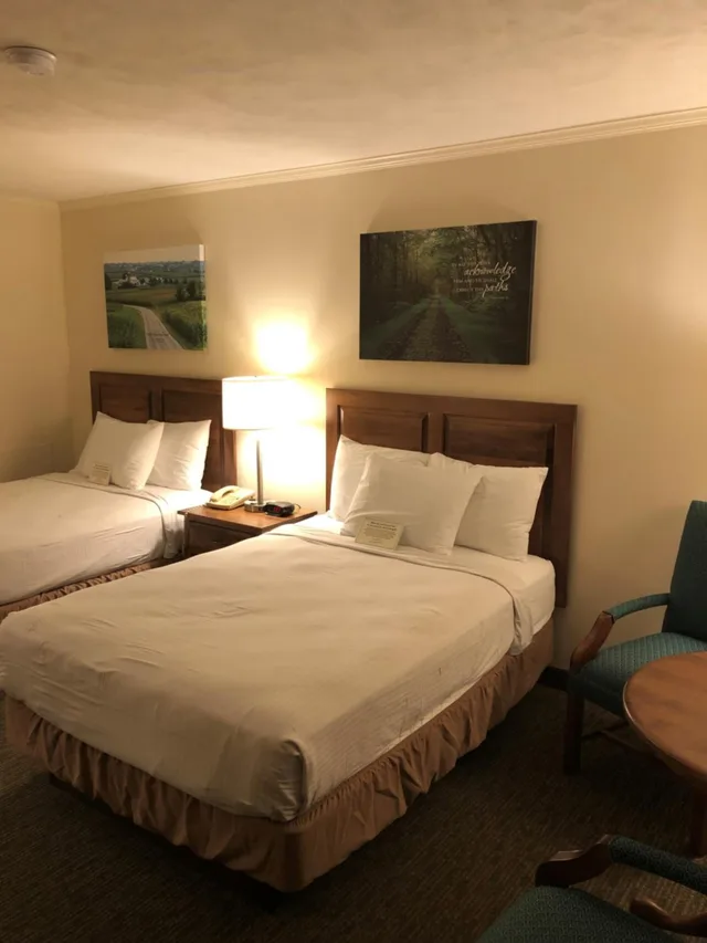 غرفة قياسية بسريرين مزدوجين، Bird-in-Hand Family Inn 3/8