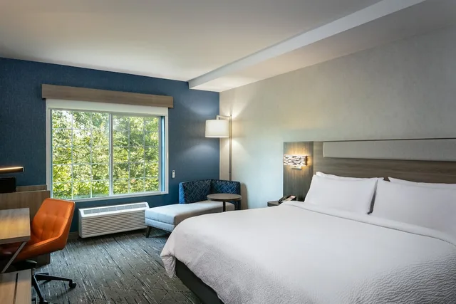 غرفة قياسية بسرير فردي، Holiday Inn Express Corvallis-On The River 2/6