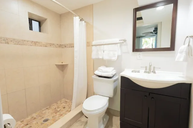 غرفة قياسية بسرير كوين بإطلالة على الحديقة، Coconut Palm Inn 4/5