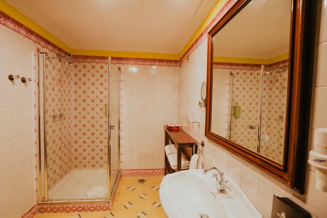غرفة بسرير مزدوج أو سريرين منفصلين بشرفة، Hotel Spa Villalba - Adults Only 3/3