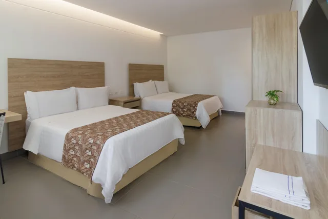 Superior, Quadruple, Ghl Relax Hotel El Puente 3/9