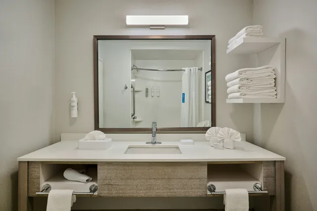 غرفة بسريرين كوين بشرفة، Hampton Inn and Suites Hermosa Beach 4/5
