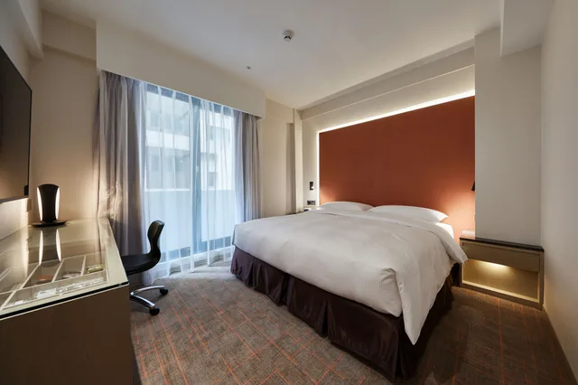 Superior, Queen Bed, Balcony, K Hotels Linsen 2/5